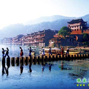 LH線：鳳凰古城、古苗寨神秘湘西一日游！