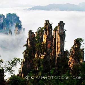 休閑自駕L線：張家界、袁家界、天子山、寶峰湖、猛洞河漂流、芙蓉鎮(zhèn)三晚四日游